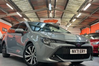 Toyota Corolla 2.0 VVT-h Design Touring Sports CVT Euro 6 (s/s) 5dr Petrol/Elec Image