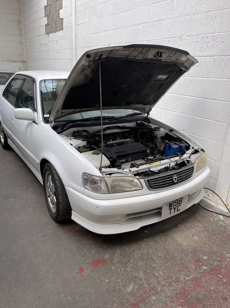 toyota corolla ae111 6 speedo JDM 4 door Image