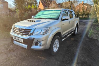toyota hilux invincible 3.0 automatic fsh cambelt done 2k ago. 2 owners. Image