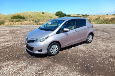 Toyota VITZ AUTOMATIC. 50.000 khm approx 31000 miles. Image
