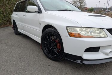 2005 Mitsubishi Lancer Evo IX Wagon | White | JDM Import | Auto | AWD | ULEZ Image
