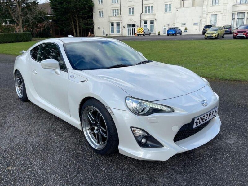 2012 Toyota GT86 2.0 Boxer D-4S Coupe 2dr Petrol Manual Euro 5 (200 ps) Coupe Pe Image