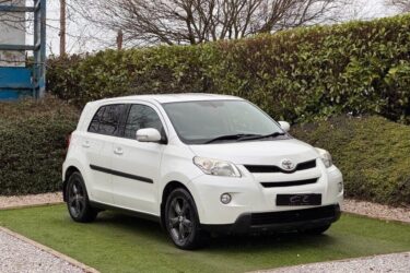 2012 Toyota Urbancruiser 1.33 Dual VVT-i SUV 5dr Petrol Manual Euro 4 (s/s) (101 Image