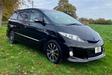 2013 Toyota Estima 2.4 Hybrid, Ulez compliant. 7 seater Image