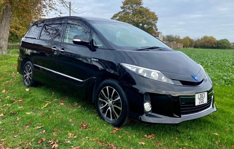 2013 Toyota Estima 2.4 Hybrid, Ulez compliant. 7 seater Image