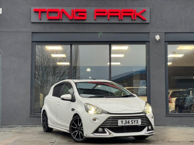2014 Toyota Aqua GS 1.5 VVT-h Petrol Hybrid 5dr Image