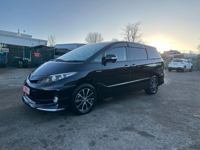 2015 TOYOTA ESTIMA 2.4L HYBRID, 7 SEATER AUTO MPV Image