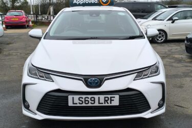 2019 Toyota Corolla 1.8 Hybrid PCO Ready Auto Icon Saloon 4dr Euro 6 ULEZ Free S Image