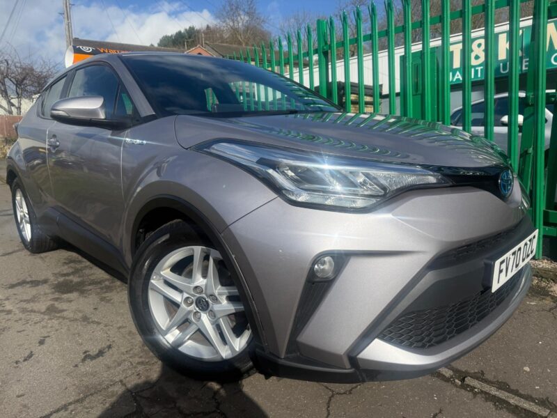 2021(70) toyota chr 1.8 Hybrid ICON 5dr CVT 5 DOOR SILVER Image