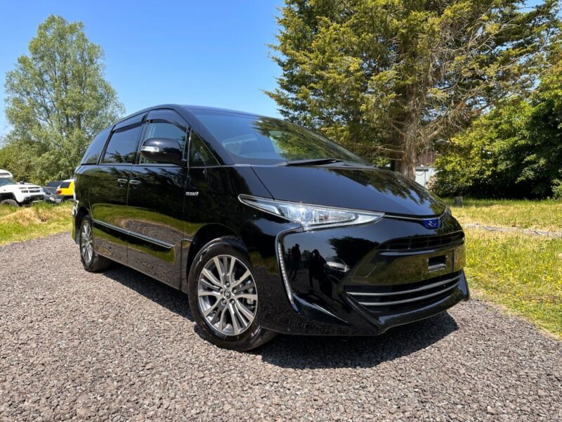 FRESH IMPORT 2018 68 PLATE TOYOTA ESTIMA AERAS PREMIUM HYBRID ELECTRIC/PETROL Image
