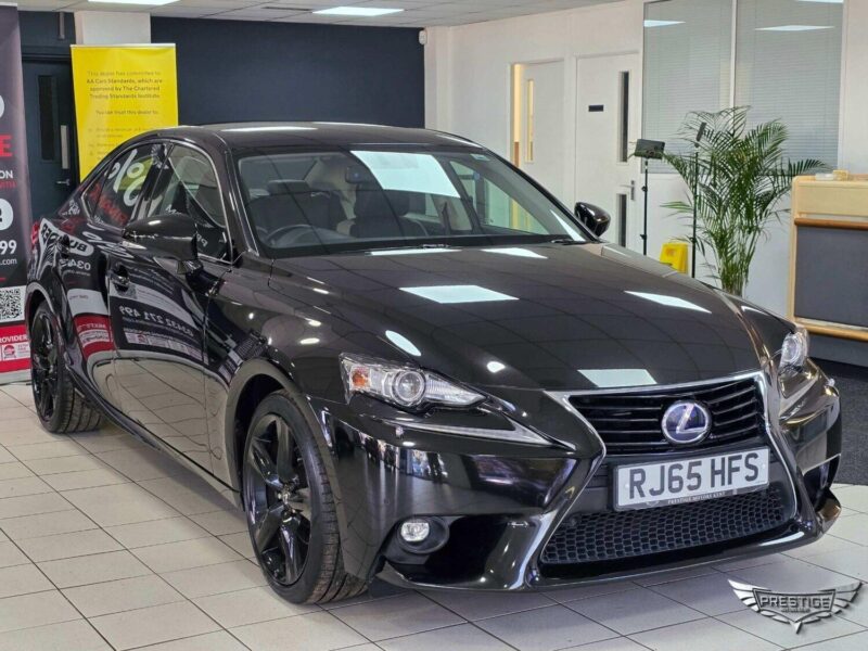 Lexus IS 2.5 300h Sport E-CVT Euro 6 (s/s) 4dr Petrol/Electric Hybrid Automatic Image