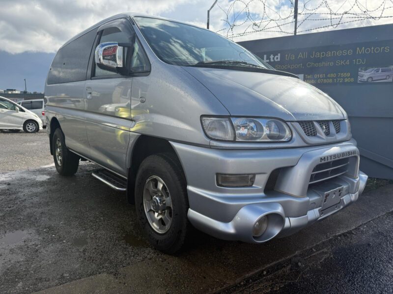 Mitsubishi Delica 3.0 V6 Space Gear PD6W Active Field 4WD 4X4 Auto 7 Seater MPV Image