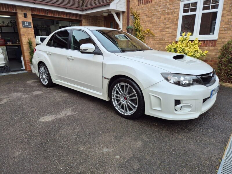 OUTSTANDING SUBARU IMPREZA WRX STI SALOON IN RARE PEARLESCENT WHITE ONLY 41K Image