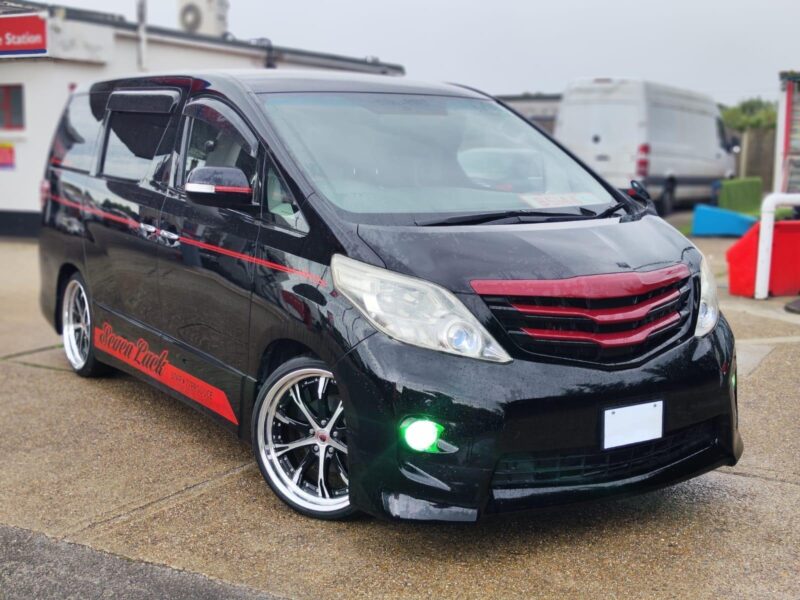 TOYOTA ALPHARD/VELLFIRE BLACK 2.4 PETROL 2010(60) 7 SEATERS.ULEZ FREE,SLIDING DO Image