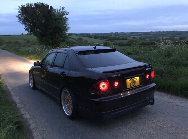 Toyota Altezza RS200 Z Edition SXE10 JDM Modified Japanese Import Image