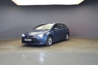Toyota Corolla 1.8 VVT-h Icon Tech Touring Sports CVT Euro 6 (s/s) 5dr Petrol/E Image