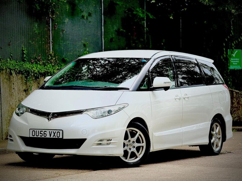 TOYOTA ESTIMA AERAS 2.4 PETROL AUTOMATIC Image