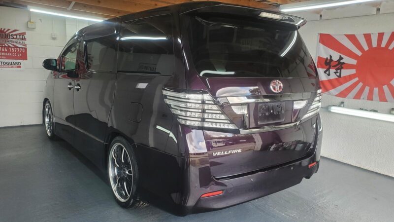 Toyota vellfire 2.4 petrol automatic 7 seater fresh japanese import 2008 Image