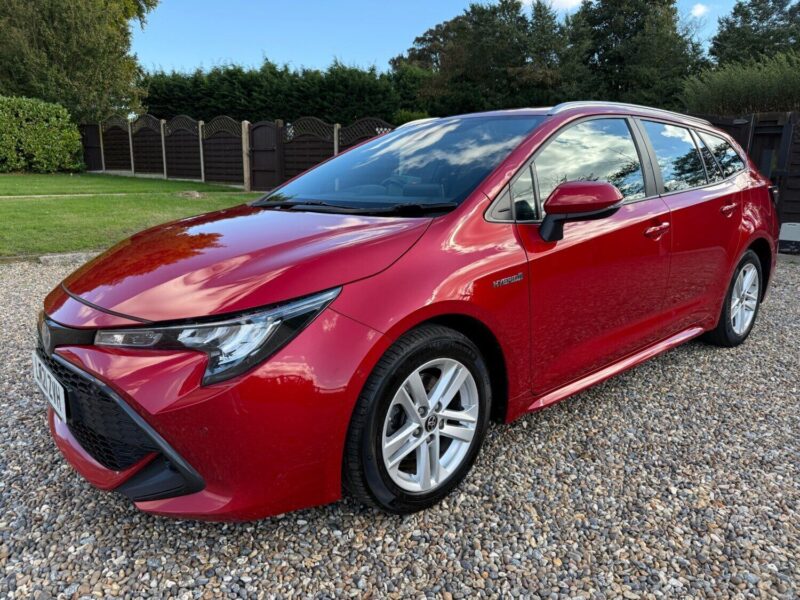 VALUE 2021 21 REG TOYOTA COROLLA 2.0 HYBRID AUTO - ESTATE - ICON TECH - 1 OWNER Image