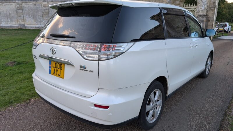 Toyota Estima Hybrid Bi-Fuel 8-seater E-Four G. Self parking 4 wheel drive LPG Image